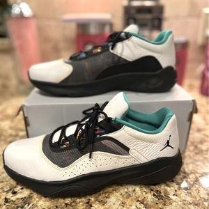 Jordan’s size 7.5 Men’s